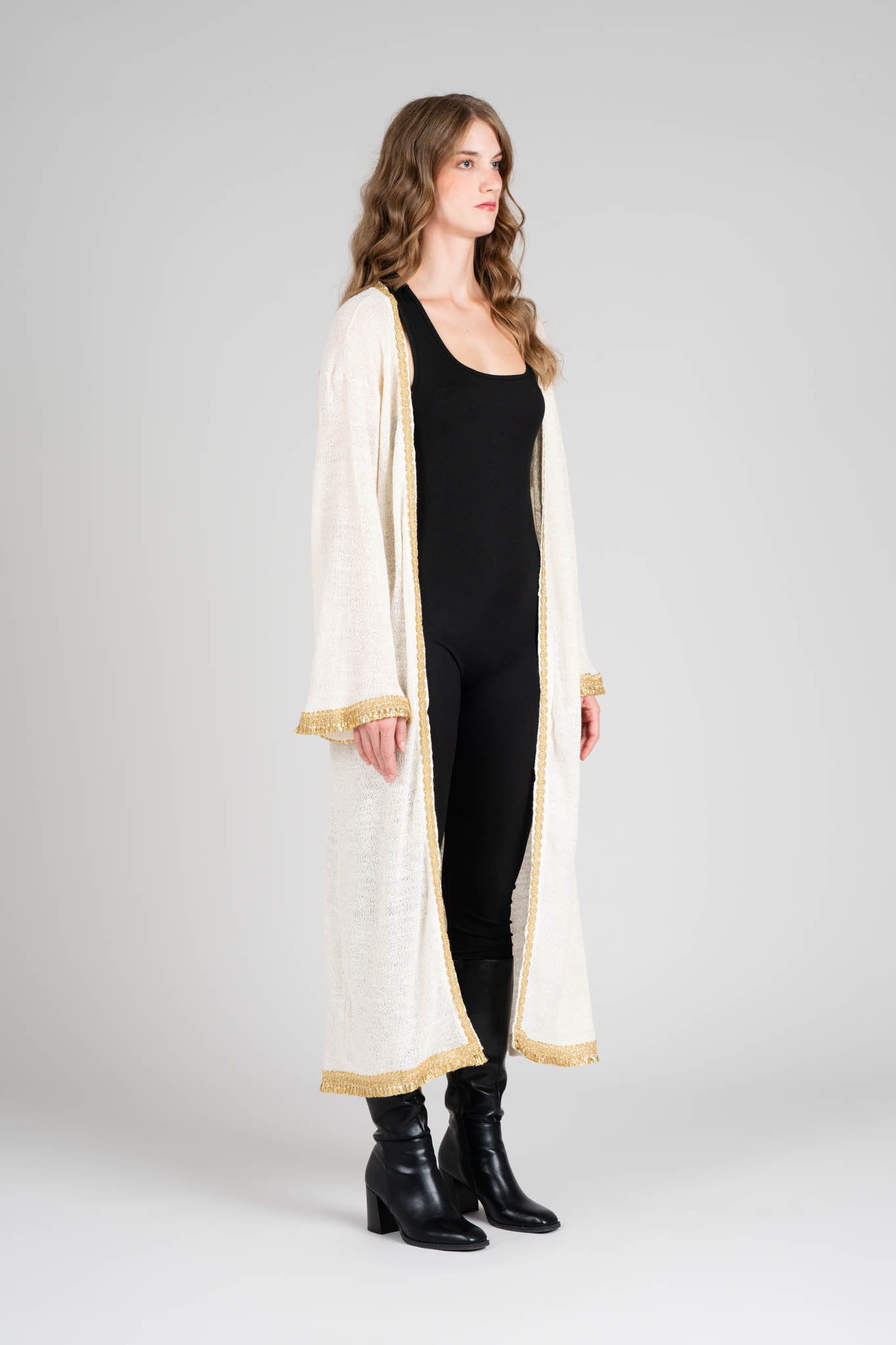 Abaya Amina