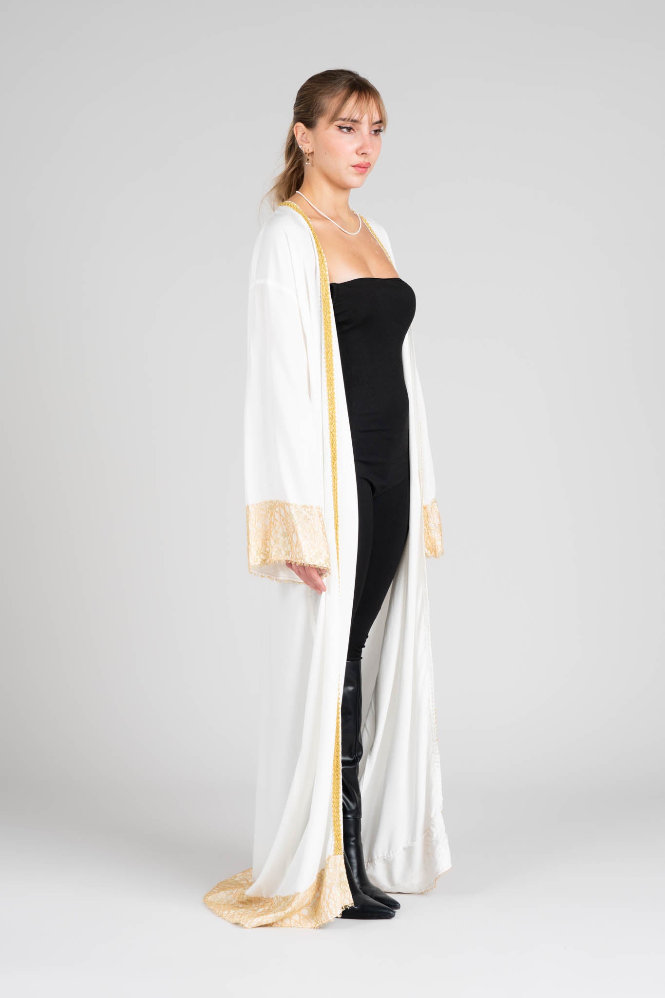 Abaya Laila