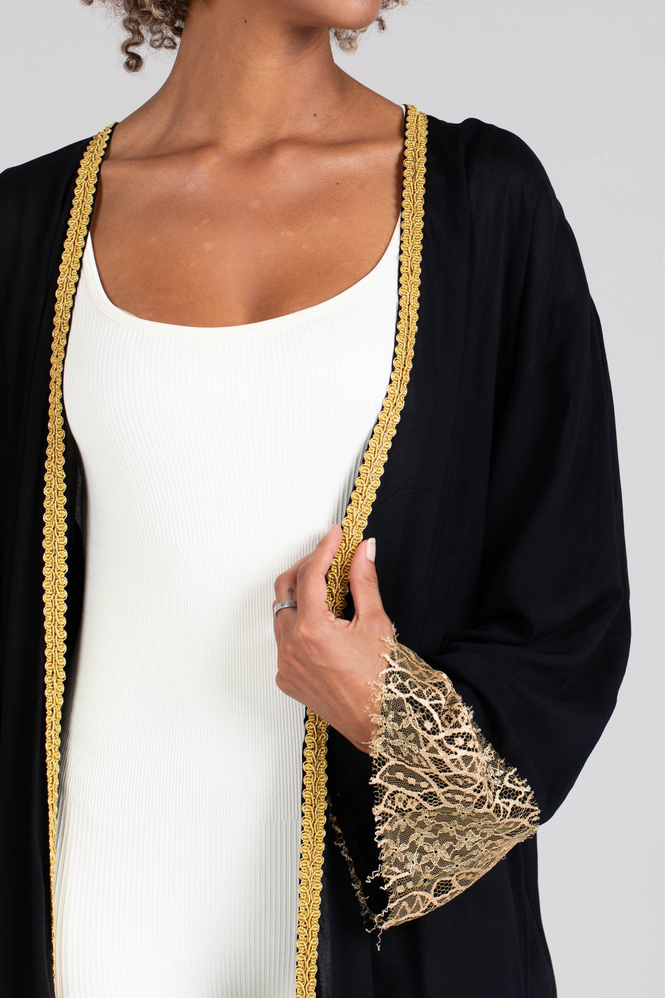 Abaya Huda